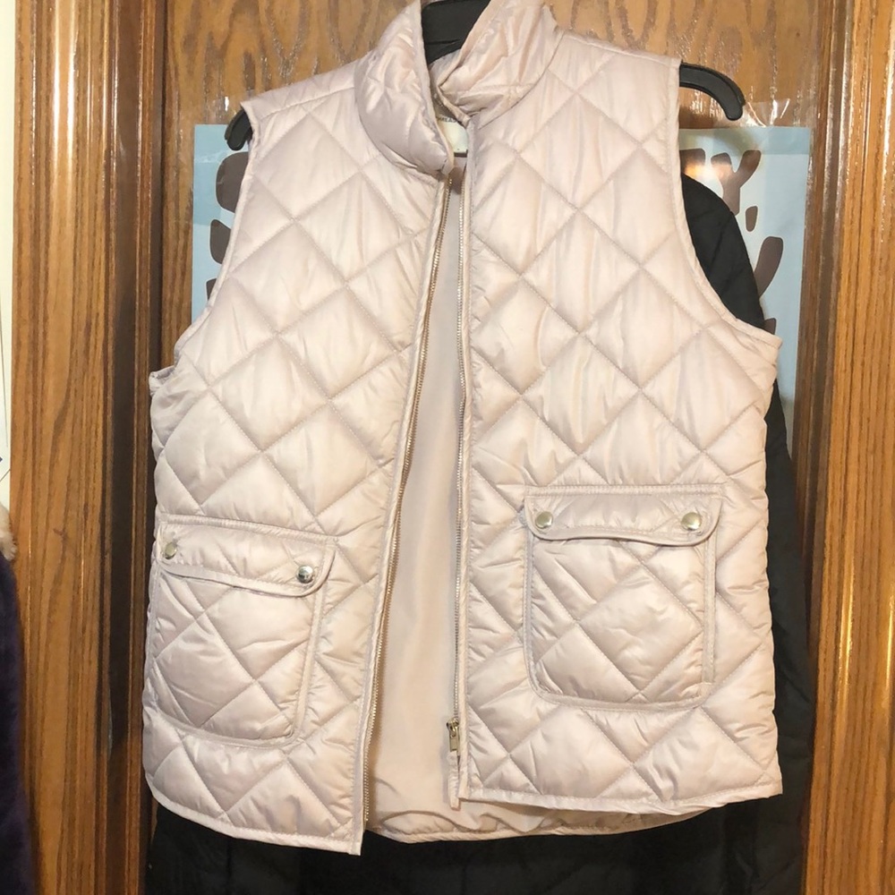 Thread and supple vest